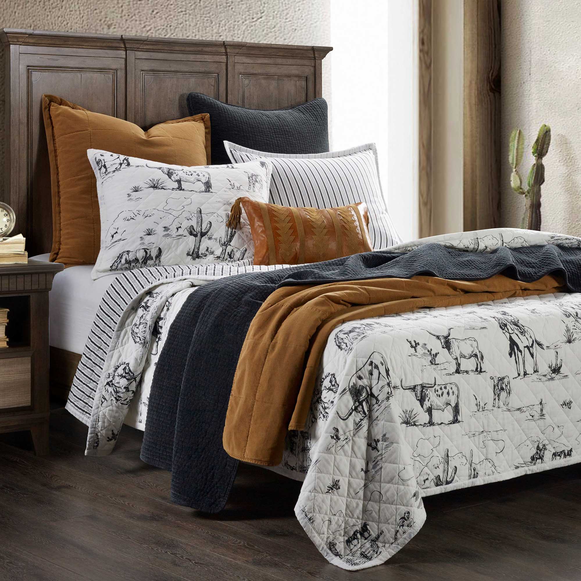 Ranch Life Western Toile Reversible Quilt Set - Pet's Shop