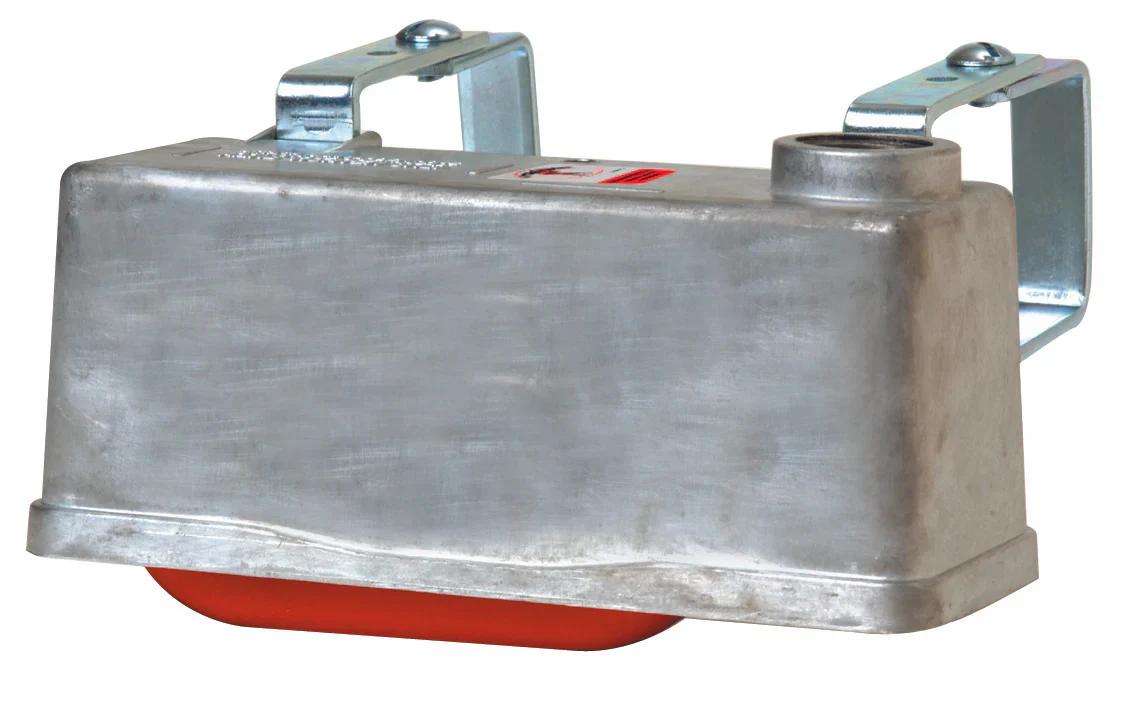 Metal Trough-O-Matic with Expansion Brackets - Pet's Shop