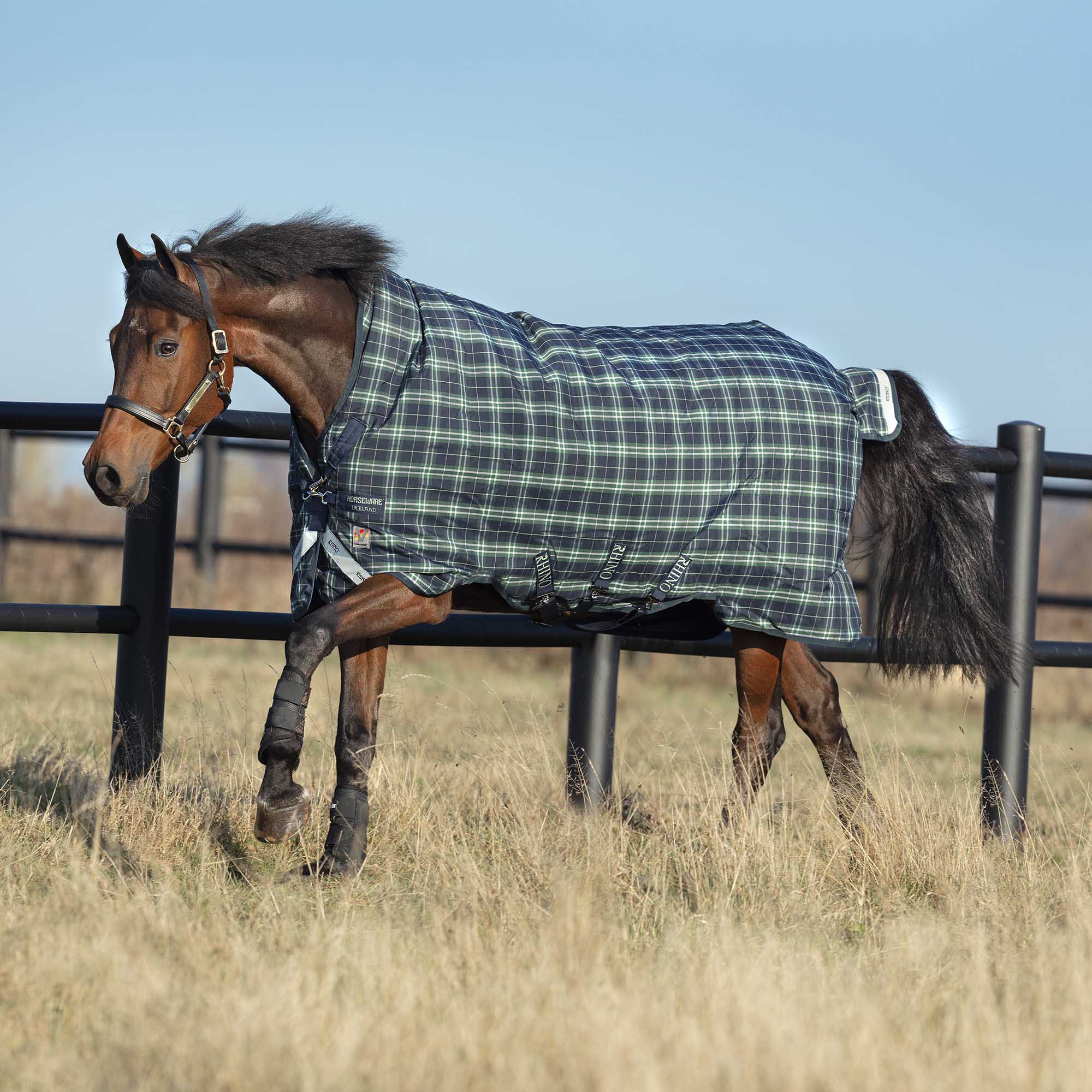 Rhino Wug Hunter Check Horse Blanket with Vari-Layer , Mediumweight, 250 gram - Pet's Shop