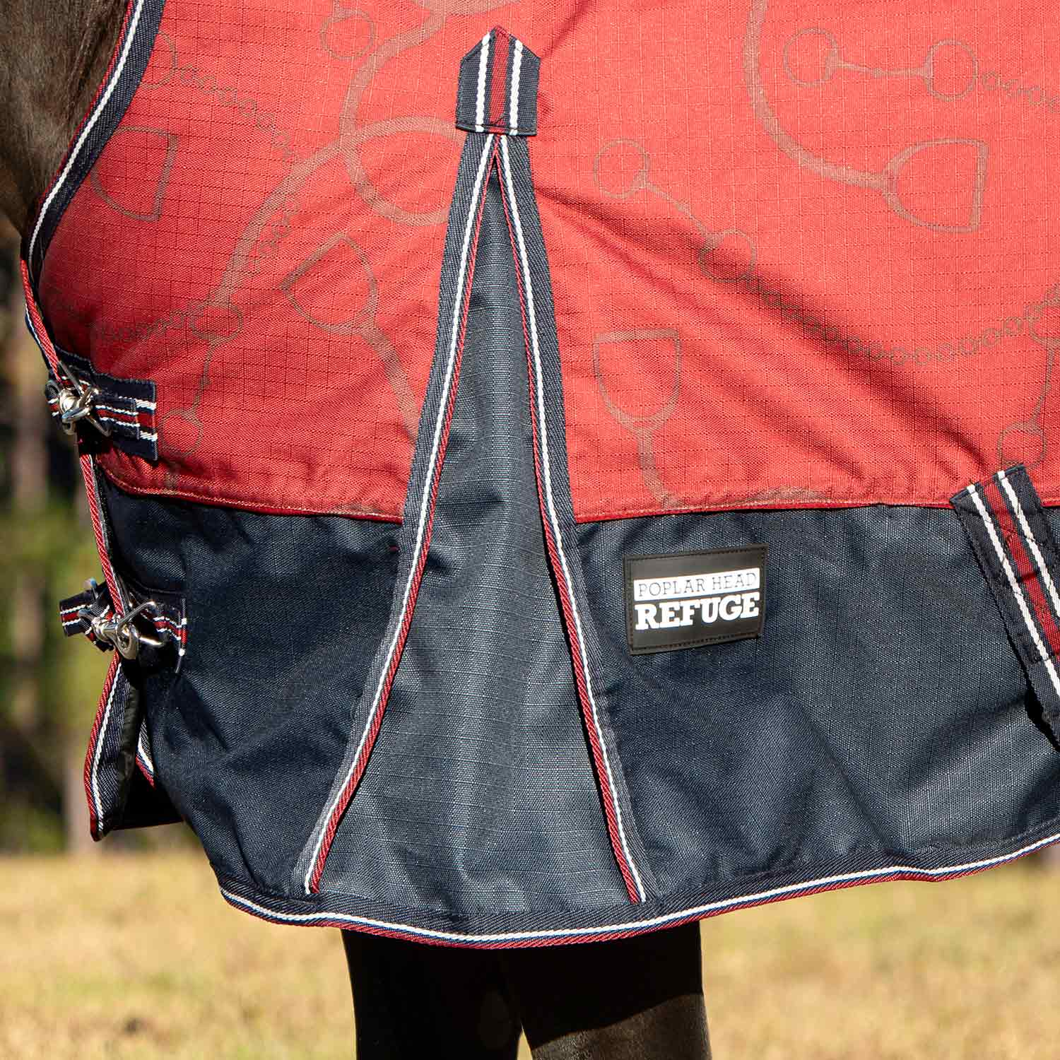 Poplar Head Uniquely English 1200 Denier Turnout Blanket with High Neck, 240 Gram, Merlot Snaffles & Irons - Pet's Shop