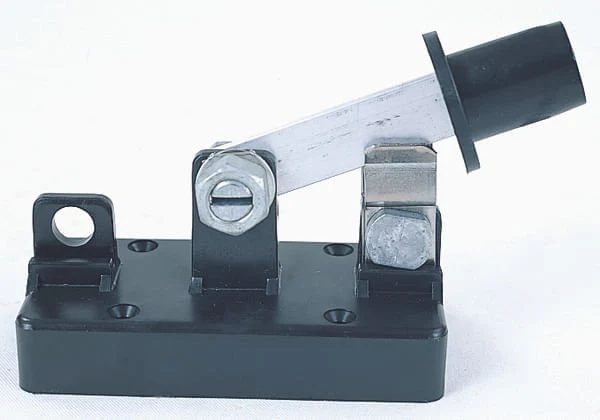 Single Pole Safety Switch - Pet's Shop