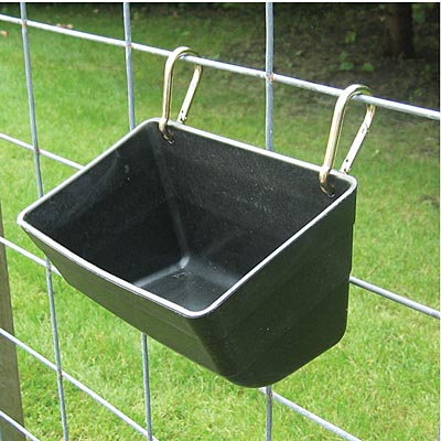 Little Giant Hanging Fence Feeder with Clips, 4 Quart - Pet's Shop