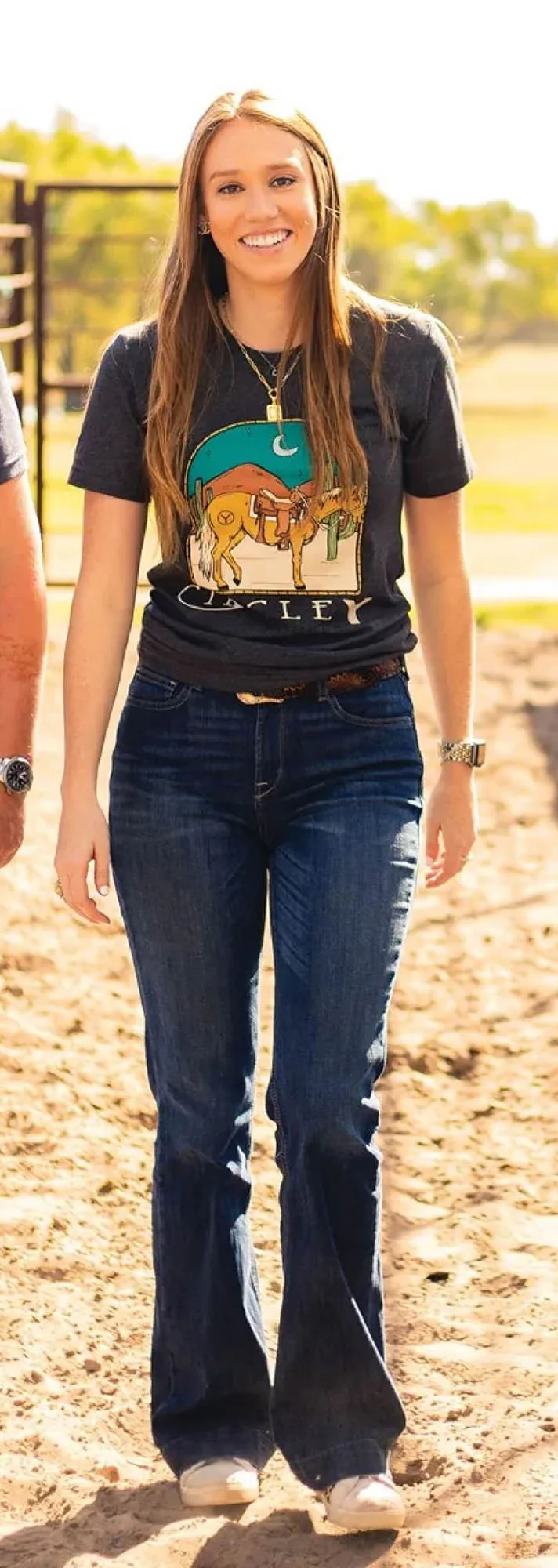 Circle Y Women's Hitching Post Tee - Pet's Shop