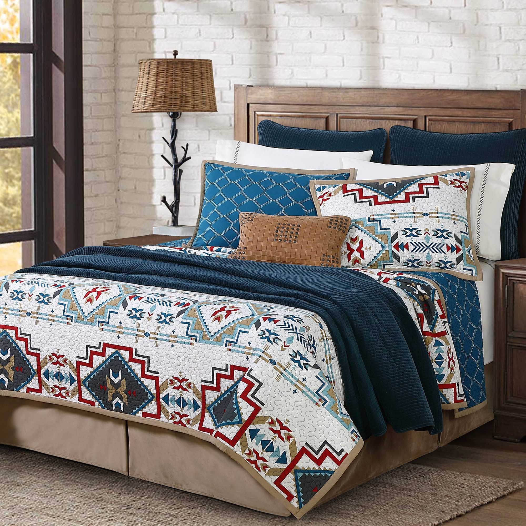 Spirit Valley Reversible Quilt Set - Pet's Shop
