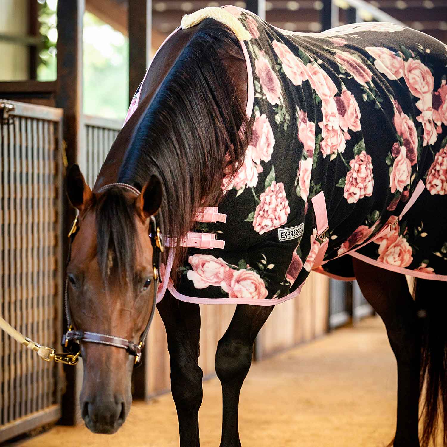 Expression Standard Neck Fleece Horse Cooler, Rose Garden - Pet's Shop