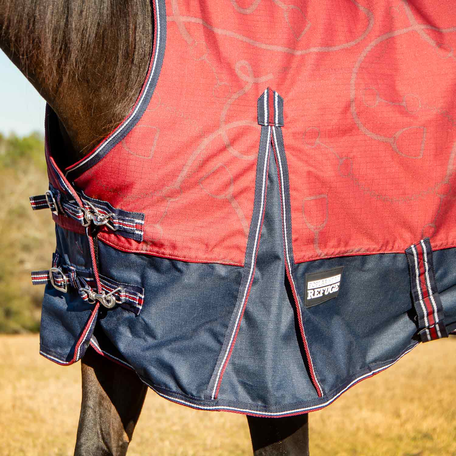 Poplar Head Uniquely English 1200 Denier Turnout Blanket with High Neck, 240 Gram, Merlot Snaffles & Irons - Pet's Shop